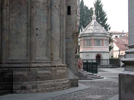 Battistero del Duomo di Bergamo - Gite in Lombardia