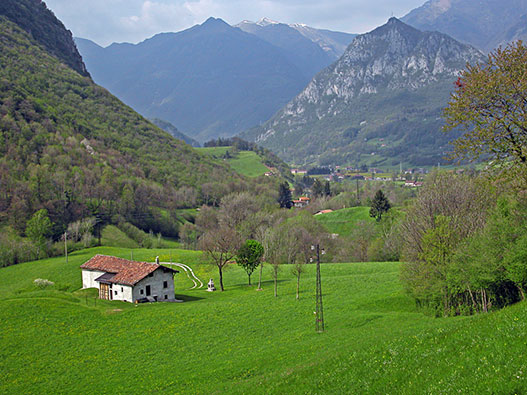 Passeggiata Maggio-Culmine San Pietro - Gite in Lombardia
