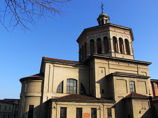 Santuario_della_Madonna_delle_Lacrime_Treviglio